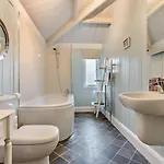 3 Bed In Oc-t29451 * Sandsend